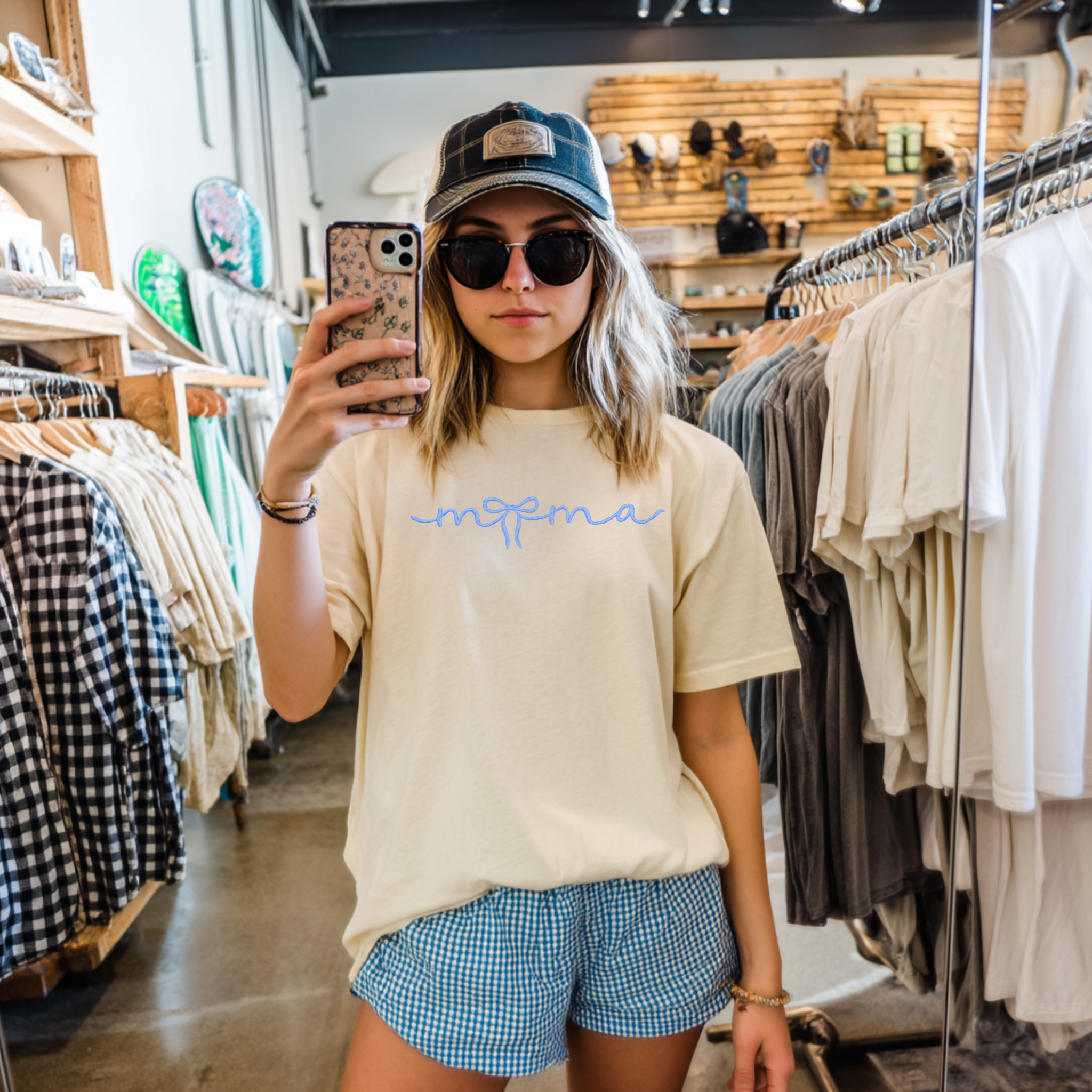 Mama Script Tee Shirt