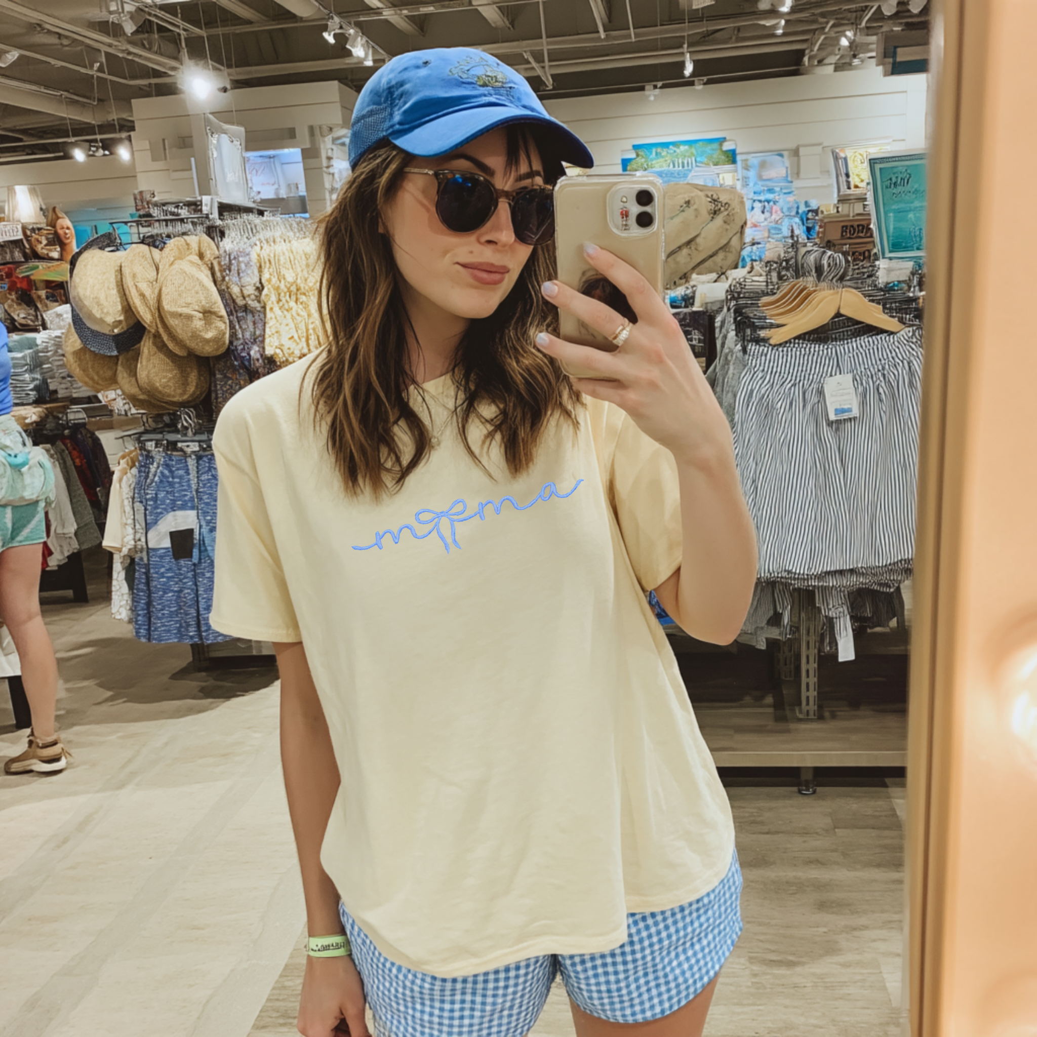 Mama Script Tee Shirt